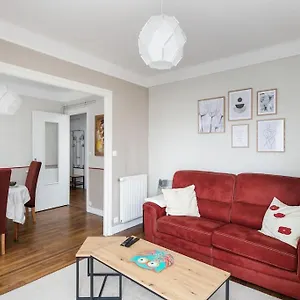 Centre-ville Et Proche Hopital Morvan/t3 Lumineux Appartement